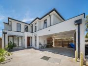 QUALITY 4 BED TOWNHOUSE TO SUIT LARGE FAMILY NO OWNERS...