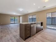 QUALITY HERON PARK HOME MINUTES FROM SCHOOLS & PARKS