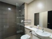 全场唯一一间nusa sentral endlot旁边有10尺空地 门牌美美住了揾到食