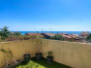 Quartier haurt T2 de 26 m2 avec 26 de terrasse vue mer...