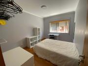 Quarto 3 Rua Nova de Santa Cruz, Braga