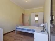 Quarto para Arrendamento Só p/a Senhoras