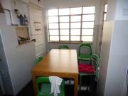 Quarto acolhedor em apartamento com 7 quartos em...
