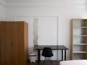 Quarto acolhedor em apartamento com 7 quartos em...