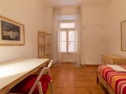 Quarto acolhedor para alugar em Santo António, Lisboa