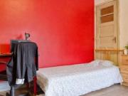 Quarto aconchegante para alugar em apartamento de 6...