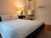Quarto amplo e luminoso em Avenidas Novas cod.12