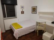 Quarto, Claro, arejado, silencioso, escrivaninha