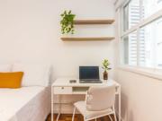Quarto com banheiro exclusivo | Metrô Vila Mariana
