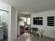 Quarto com banheiro prox metro