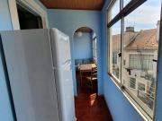 Quarto com cama de casal em apartamento com 5 quartos...