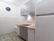 Quarto com cama de casal em apartamento com 9 quartos...