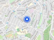 Quarto com cama de casal secretaria perto da Fertagus