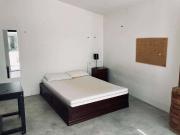 Quarto com varanda, em casa com 4 quartos Flat Carrião...