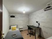 Quarto compartilhado em prédio com 6 quartos para alugar...