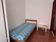 Quarto compartilhado em prédio com 6 quartos para alugar...