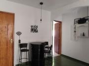 Quarto dentro do apto um lar