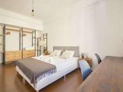 Quarto disponível para alugar em apartamento...