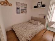 Quarto disponível para alugar em apartamento...