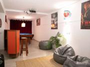 Quarto elegante para alugar em casa com 12 quartos, Parede