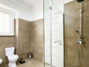 Quarto em apartamento com 6 quartos nas Avenidas Novas,...