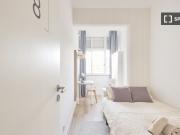 Quarto em apartamento compartilhado com 10 quartos em Lisboa