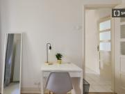 Quarto em apartamento compartilhado com 5 camas para...