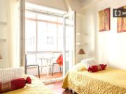 Quarto em apartamento de 4 quartos em Picoas, Lisboa