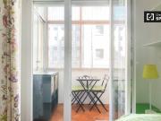Quarto em apartamento de 4 quartos em Picoas, Lisboa