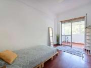 Quarto em apartamento de 5 quartos para alugar em...