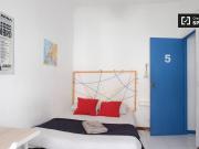 Quarto em apartamento de 7 quartos em Arroios, Lisboa