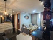 Quarto em apartamento mobiliado