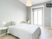 Quarto em apartamento partilhado com 5 quartos em Lisboa