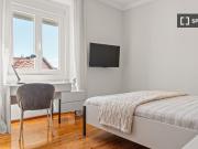 Quarto em apartamento partilhado com 8 quartos para...