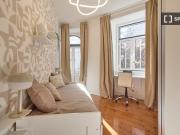 Quarto em apartamento partilhado com 8 quartos para...