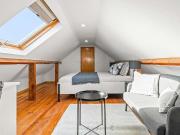 Quarto em apartamento partilhado com 8 quartos para...