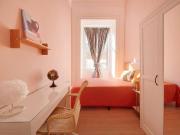 Quarto em apartamento partilhado com 9 quartos, Lisboa