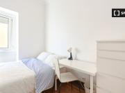 Quarto em apartamento partilhado com 9 quartos para...