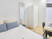 Quarto em apartamento partilhado de 10 quartos, Lisboa