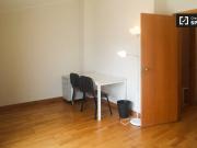 Quarto em apartamento partilhado de 3 quartos para...