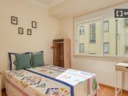 Quarto em apartamento partilhado de 4 quartos para...