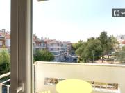 Quarto em apartamento partilhado de 5 quartos para...