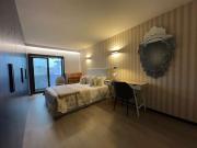 Quarto em apartamento partilhado de 5 quartos para...