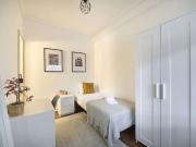 Quarto em apartamento partilhado de 7 quartos em Lisboa