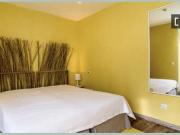 Quarto em apartamento partilhado de 4 quartos para...