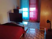 Quarto em apartamento compartilhado de 3 quartos em Sintra