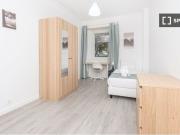 Quarto em apartamento partilhado para alugar em Lisboa