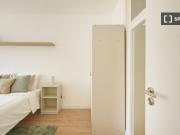 Quarto em apartamento partilhado para alugar em Lisboa
