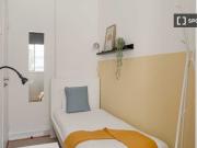 Quarto em apartamento compartilhado de 6 quartos para...