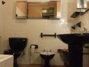 Quarto em apartamento T5 na Lapa, Porto